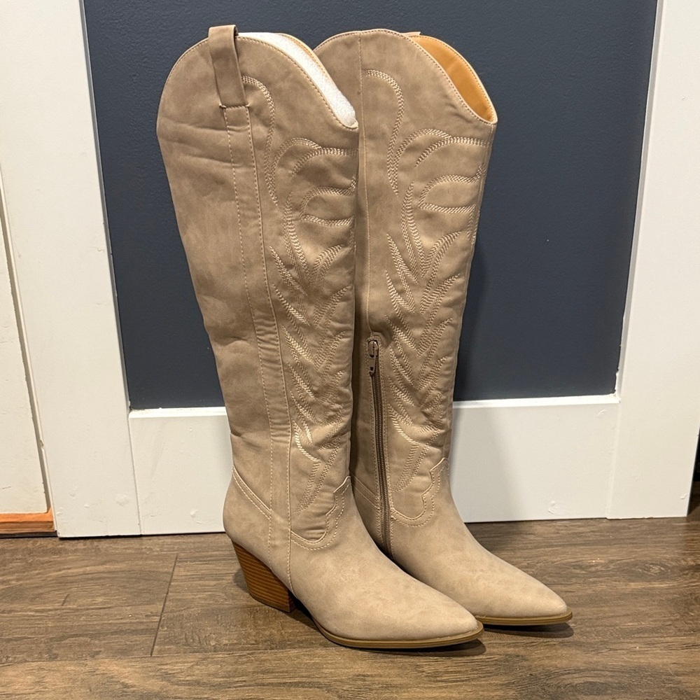 Pink Lily Shania Tan Knee-High Women's Cowboy Boots 8.5 New